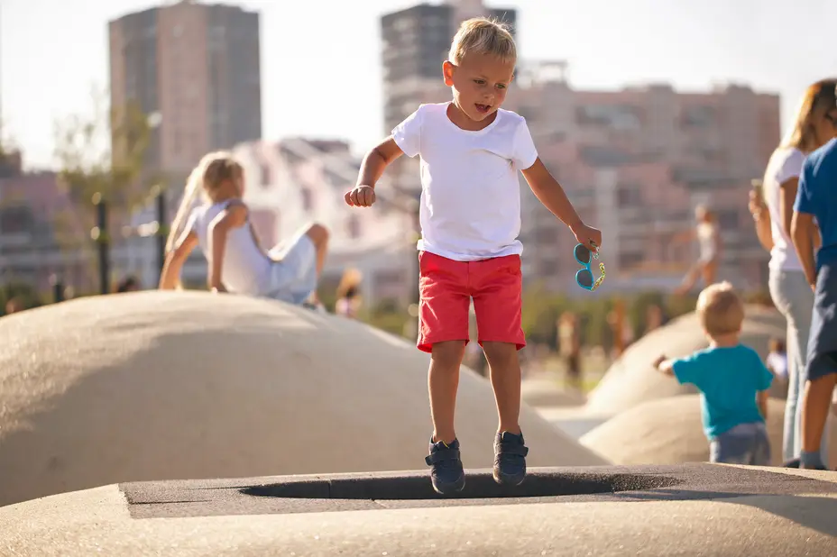 Ein Trampolin für Holzendorf
